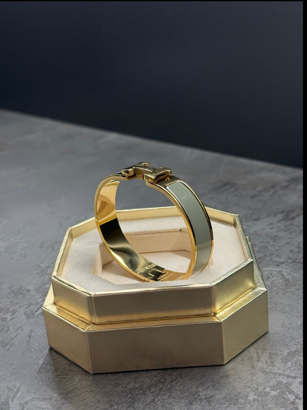 Bracciale H